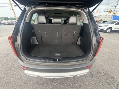 Used 2021 Kia Telluride LX FWD image 39