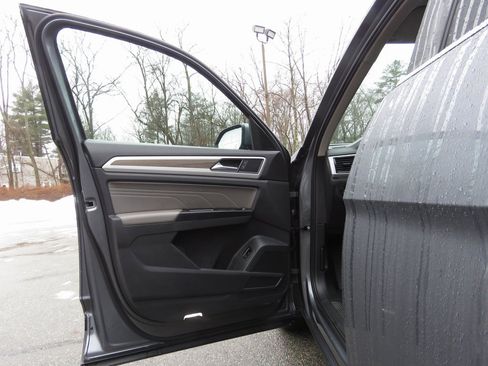 Used 2021 Volkswagen Atlas SEL image 9