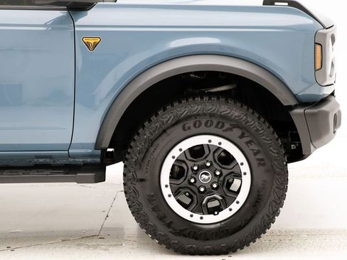 Used 2023 Ford Bronco Badlands w/ Sasquatch Package image 4