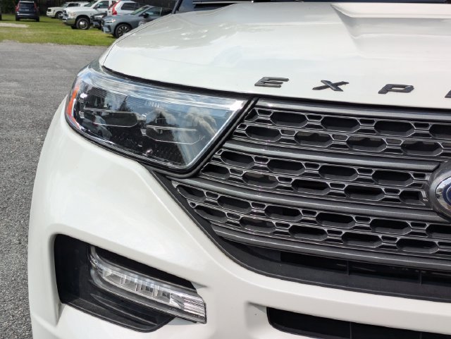 Used 2023 Ford Explorer XLT w/ Equipment Group 202A AWD/4WD image 13