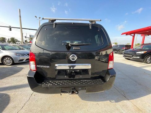 Used 2006 Nissan Pathfinder S AWD/4WD image 4