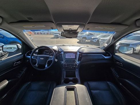 Used 2019 Chevrolet Tahoe LT image 2