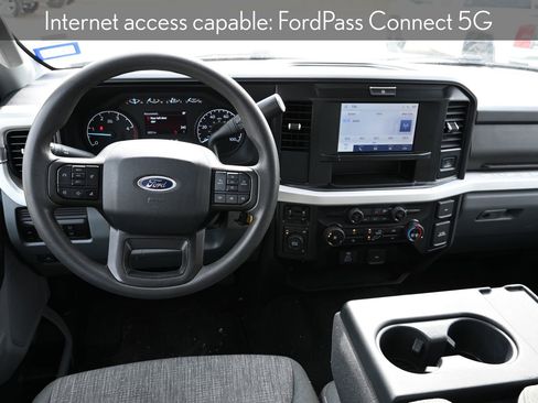 Used 2025 Ford F250 XLT image 18