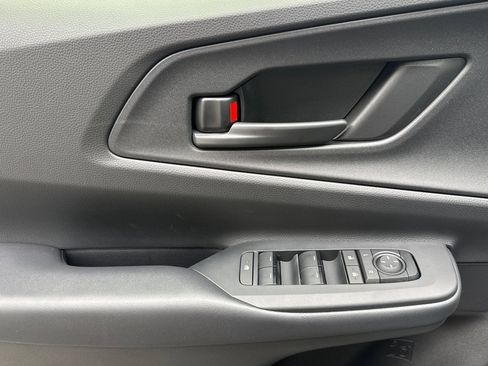 New 2026 Toyota Prius Plug-In Hybrid FWD image 11