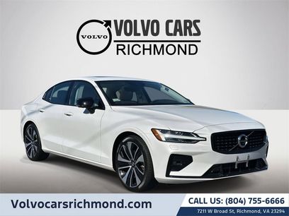 Used 2022 Volvo S60 B5 Momentum w/ Advanced Package