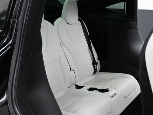 Used 2022 Tesla Model X Plaid image 38
