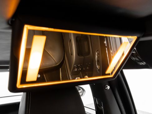 Used 2012 Bentley Mulsanne w/ Premiere Specification Pkg image 39