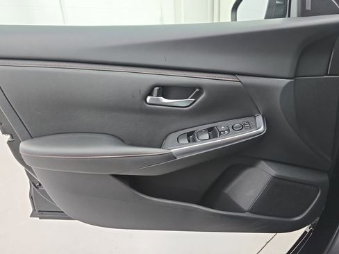 Certified 2024 Nissan Sentra SR image 25