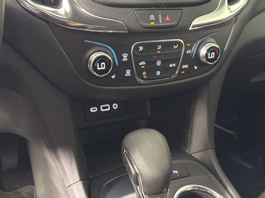 Used 2024 Chevrolet Equinox LT FWD image 22