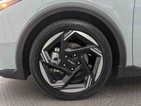 Used 2025 Kia K4 EX FWD image 27