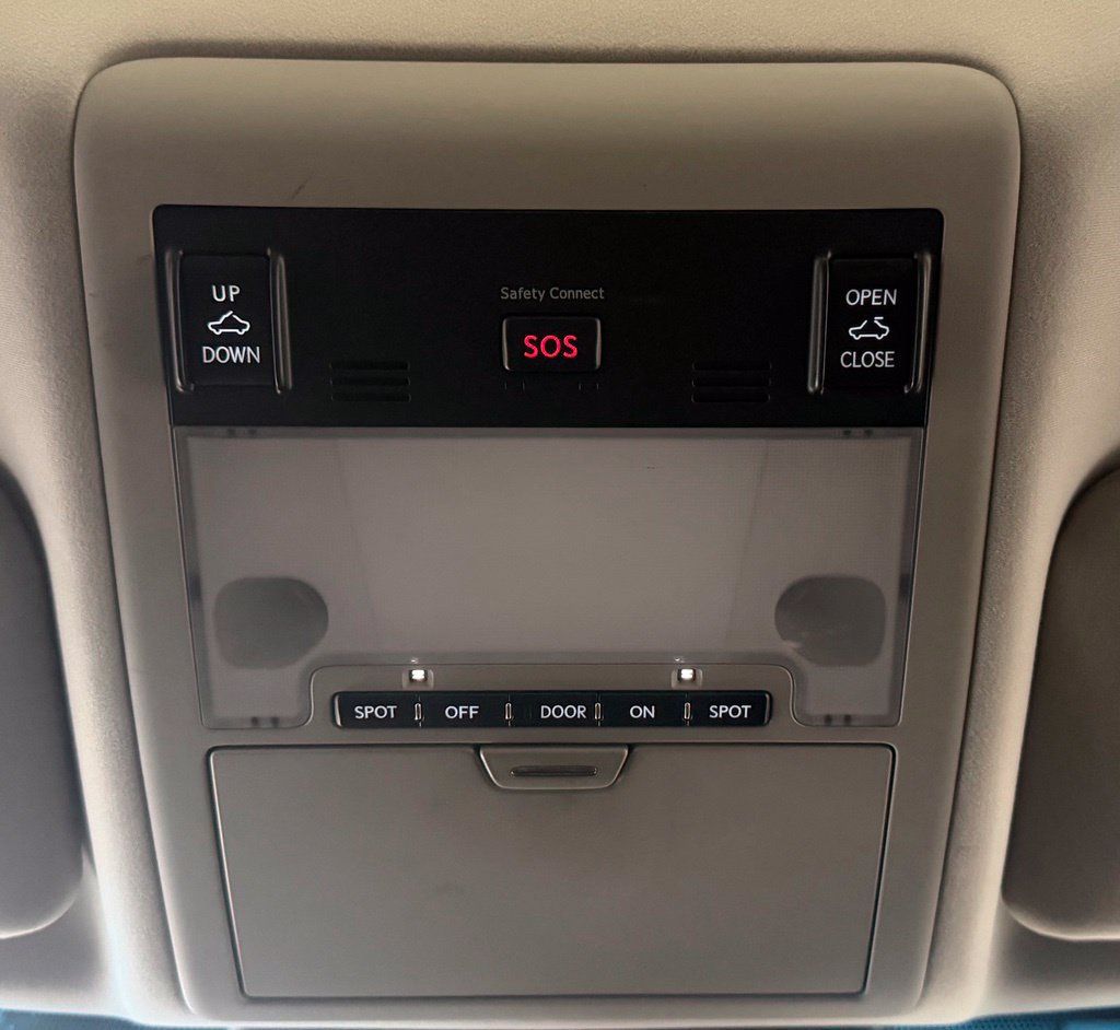 Used 2016 Lexus LS 460 AWD w/ Comfort Package image 25