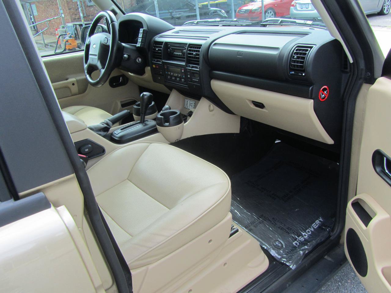Used 2004 Land Rover Discovery S AWD/4WD image 21