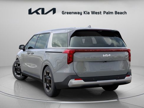 New 2026 Kia Carnival EX FWD image 5