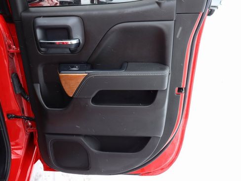 Used 2018 Chevrolet Silverado 1500 LTZ image 24