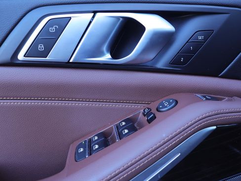 Used 2021 BMW X5 sDrive40i w/ Premium Package image 26