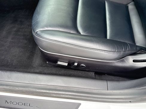Used 2021 Tesla Model 3 Standard Range Plus RWD image 14