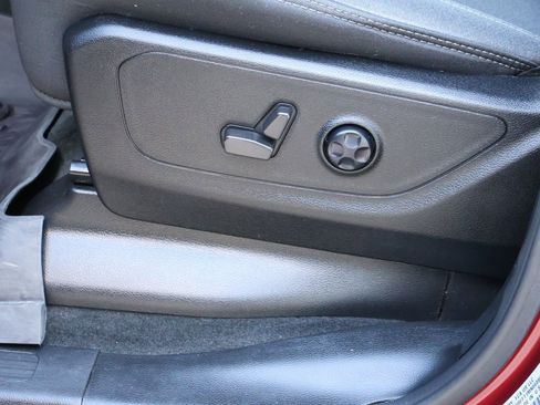 Used 2021 RAM 1500 Big Horn image 24