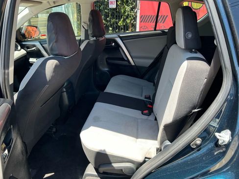 Used 2018 Toyota RAV4 XLE image 8