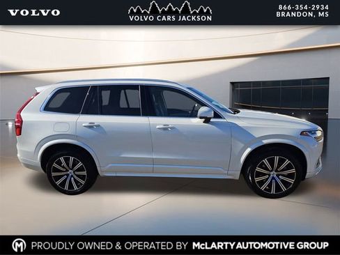 Used 2023 Volvo XC90 B5 Core w/ Protection Package Premier image 3