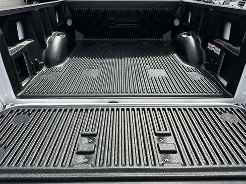 Used 2025 Ford F150 Lariat AWD/4WD image 25
