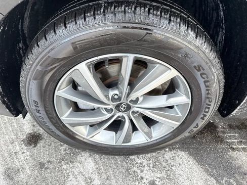 Used 2019 Hyundai Santa Fe AWD image 43