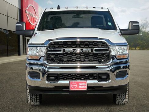 Used 2024 RAM 2500 Tradesman w/ Chrome Appearance Group image 11