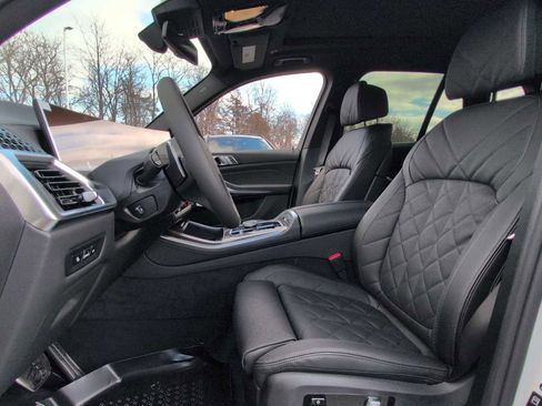 New 2026 BMW X5 M60i w/ Climate Comfort Package image 17