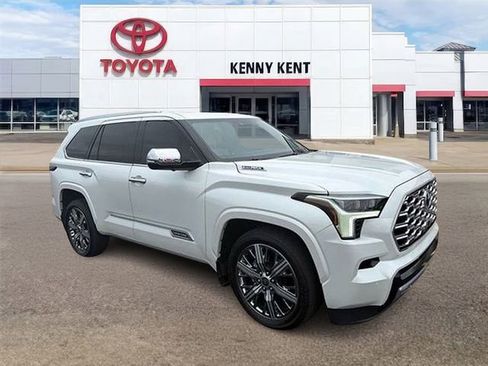 Used 2023 Toyota Sequoia Capstone AWD/4WD image 1