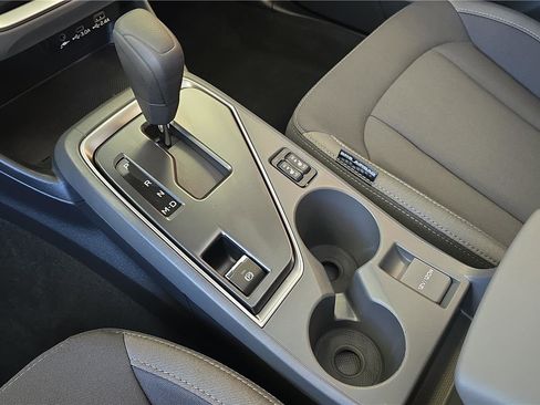 Used 2025 Subaru Crosstrek 2.0i Premium image 22