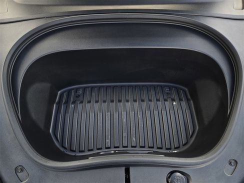 Used 2025 Tesla Model 3 Performance image 33