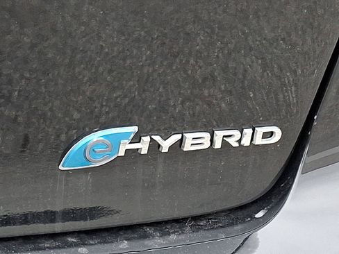 Used 2024 Chrysler Pacifica Select image 30