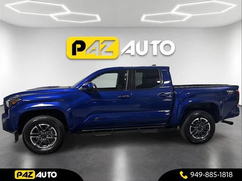 Used 2025 Toyota Tacoma TRD Sport AWD/4WD image 2