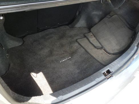 Used 2010 Toyota Corolla S FWD image 21