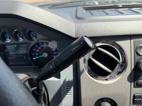 Used 2016 Ford F250 XLT w/ XLT Premium Package AWD/4WD image 33