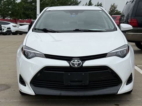 Used 2017 Toyota Corolla LE FWD image 8
