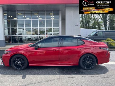 Used 2023 Toyota Camry XSE image 5