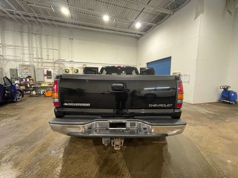 Used 2004 Chevrolet Silverado 3500 4x4 Extended Cab w/ Skid Plate Package image 10