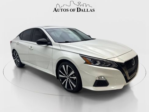 Used 2022 Nissan Altima 2.0 SR FWD image 4