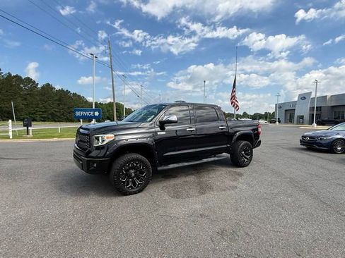 Used 2019 Toyota Tundra Platinum AWD/4WD image 3