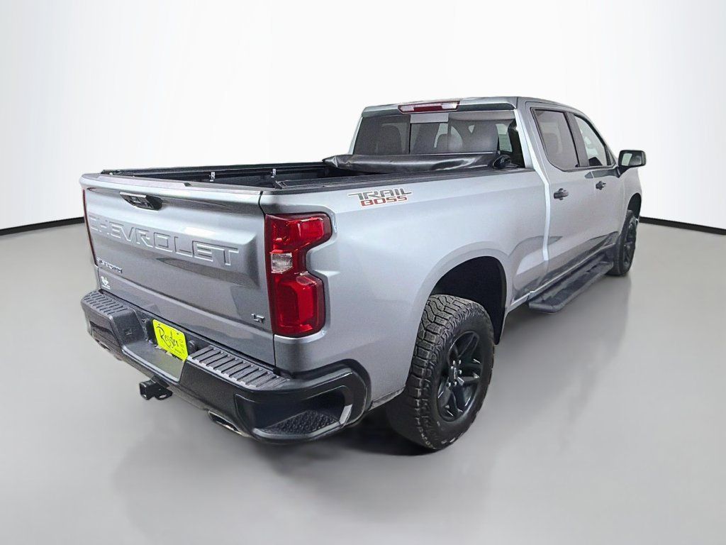 Used 2024 Chevrolet Silverado 1500 LT Trail Boss w/ Convenience Package II AWD/4WD image 6