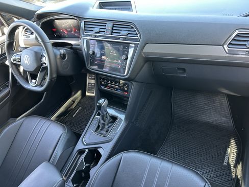 Certified 2024 Volkswagen Tiguan SE R-Line FWD image 10