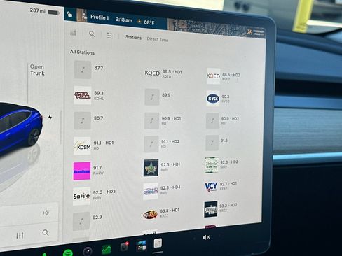 Used 2023 Tesla Model 3 Standard Range RWD image 26