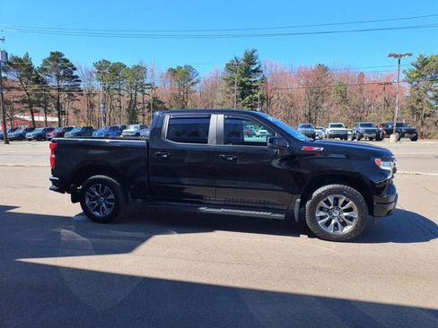 Used 2024 Chevrolet Silverado 1500 RST w/ Z71 Off-Road Package AWD/4WD image 9