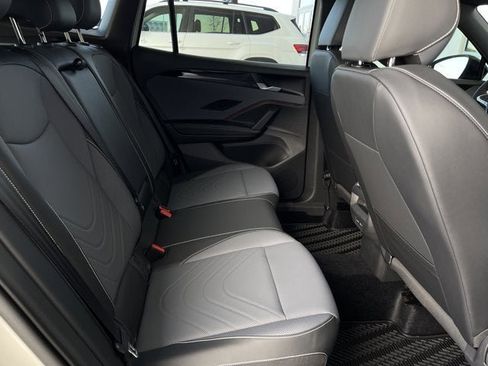 New 2026 Volkswagen Tiguan SE R-Line image 31