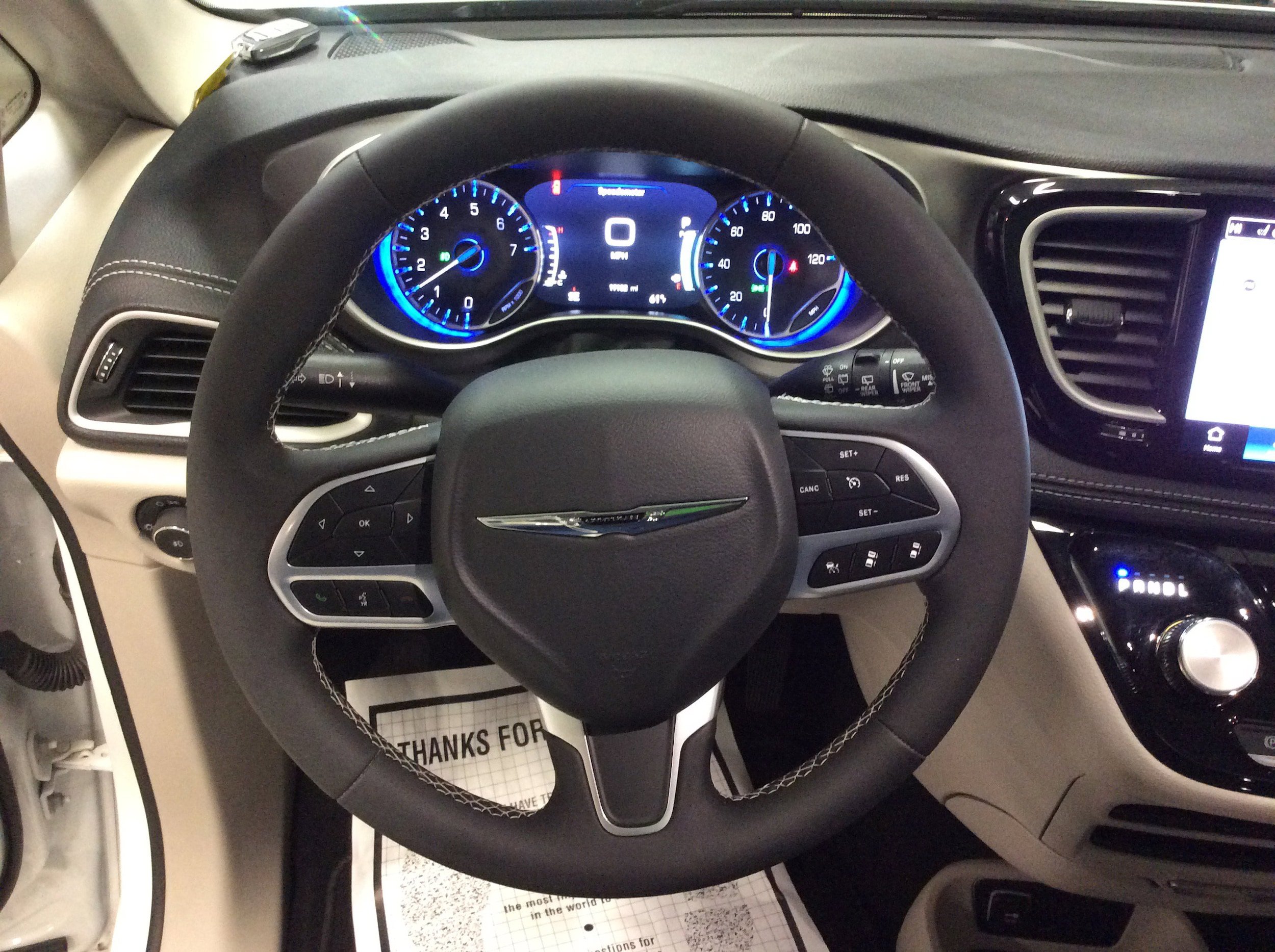 Used 2024 Chrysler Pacifica Touring-L AWD/4WD image 22