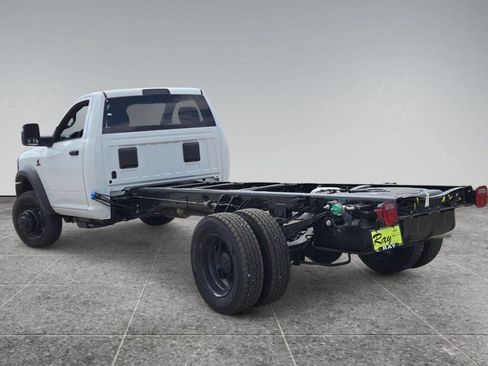 New 2026 RAM 5500 Tradesman AWD/4WD image 13