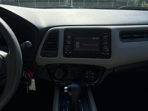 Used 2016 Honda HR-V LX image 18