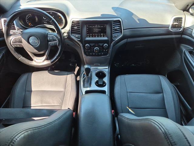 Used 2020 Jeep Grand Cherokee Laredo AWD/4WD image 18