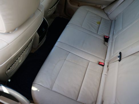 Used 2006 BMW X5 3.0i image 10