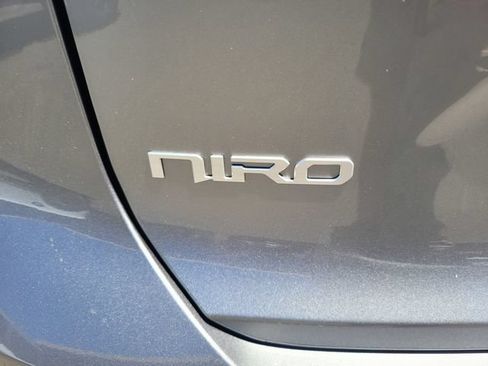 Used 2025 Kia Niro Wind FWD image 7